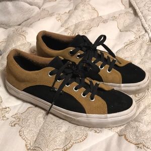 Vans Lampin sneaker size 8